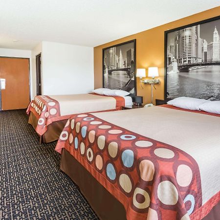 Super 8 By Wyndham Dixon Motel Екстериор снимка